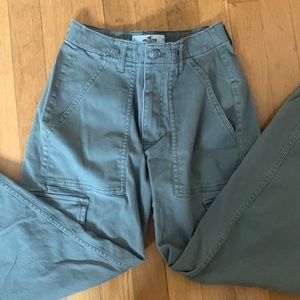HOLLISTER Military Green Baggy Cargo Jeans Ultra High Rise
